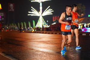 BIB: 225, 42052
                            <button type="button" onclick="openModal(16168424)" class="btn btn-primary btn-sm float-right btn-popup" data-toggle="modal" data-target=".modal-high-quality">
                        <i class="fas fa-shopping-cart"></i> Add to Cart
                    </button>
                                            <button type="button" onclick="isThisMe(16168424, true)" class="btn btn-success btn-sm float-right btn-popup btn-isme hidden" data-toggle="tooltip" data-placement="bottom" title="นี่คือรูปของคุณใช่ไหม คลิกที่นี่เพื่อเอาเข้าอัลบั้ม">
                        <i class="fas fa-plus"></i> Add to album
                    </button>
                    <button type="button" onclick="isThisMe(16168424, false)" class="btn btn-warning btn-sm float-right btn-popup btn-isnotme hidden">
                        <i class="fas fa-ban"></i> Remove from album
                    </button>